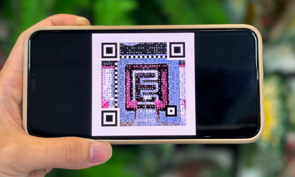 integrate photos into qr codes 654e6fdaec95e | Dang Ngoc Duy