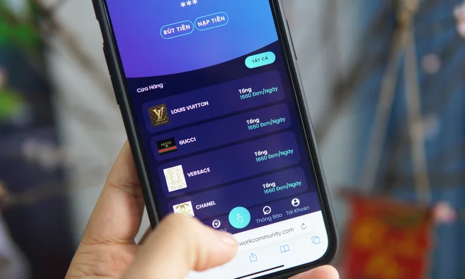 Hàng loạt lừa đảo trực tuyến nhiều người rơi vào trong năm 1 a series of online scams that many people fell into during the year 6585cf0da501d | Dang Ngoc Duy