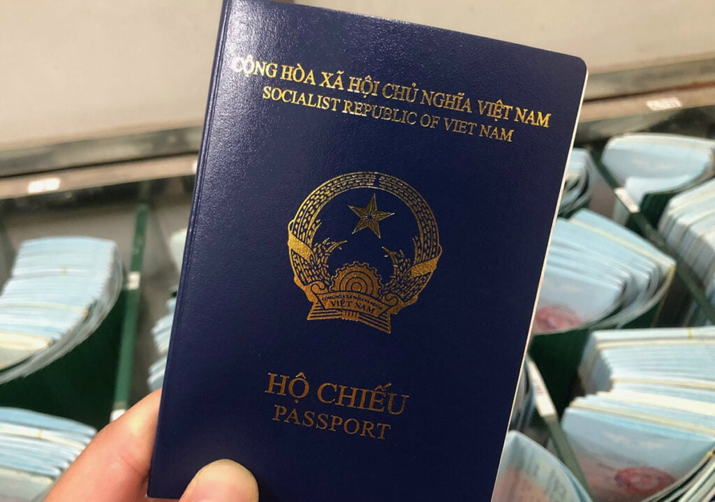 risk of losing money and information because of fast passport making service 665d4737ccb37 | Dang Ngoc Duy
