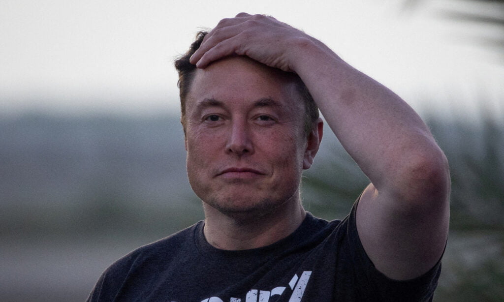 musk reacts after tesla is affected by blue screen incident 669ddfbf7b67b | Dang Ngoc Duy