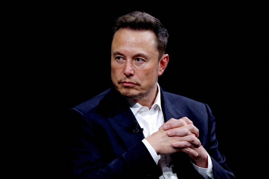 elon musk and larry ellison begged jensen huang to sell chips over dinner 66e7b3f58c087 | Dang Ngoc Duy
