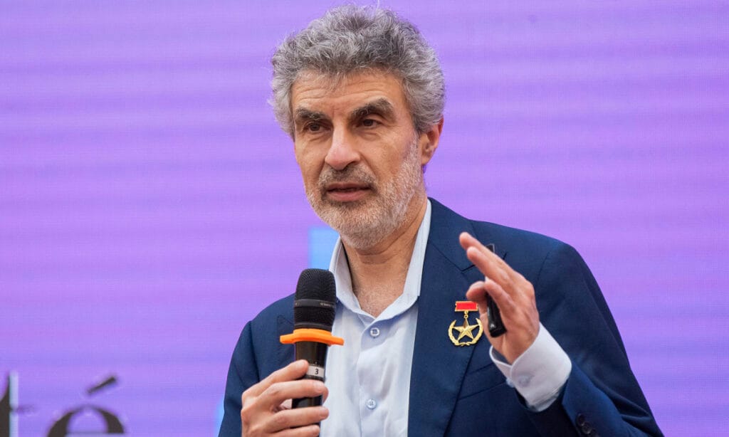 professor yoshua bengio dont give ai the ability to preserve itself 675672b673af2 | Dang Ngoc Duy