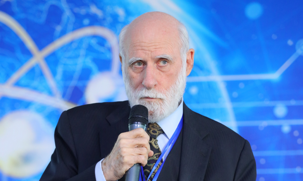 father of the internet and experts worry about human dependence on ai 67f353b2cb718 | Dang Ngoc Duy