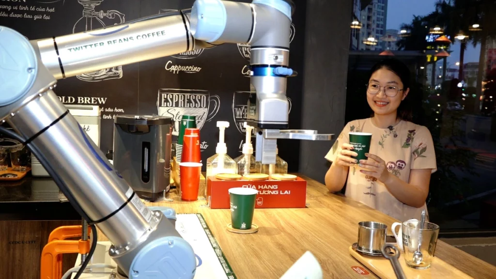 robots make drinks and serve food at a coffee shop in hanoi 681845289eba8 | Dang Ngoc Duy