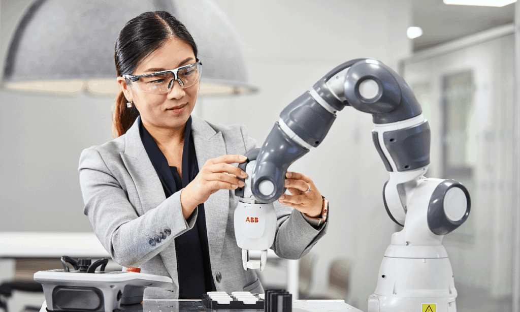 Cobot - the machine that helps speed up the process of 'reviving' American manufacturing 5 cobot the machine that helps speed up the process of reviving american manufacturing 68ec831a355d5 | Dang Ngoc Duy