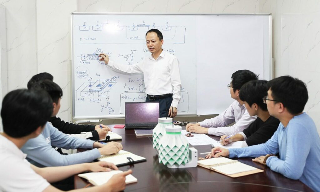 vietnamese semiconductor human resources still lack depth in training and research 68f5ba6060e29 | Dang Ngoc Duy